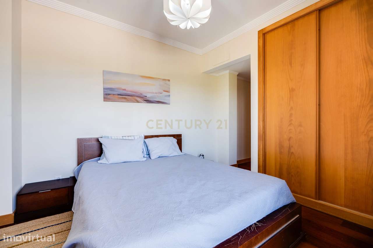 T2 com excelente potencial no Vale de Pedras – Albufeira-14