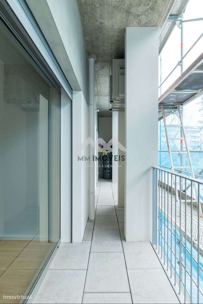 Apartamento T2 | Nova Construção | Varanda | Garagem | Campanhã| Espaç-28