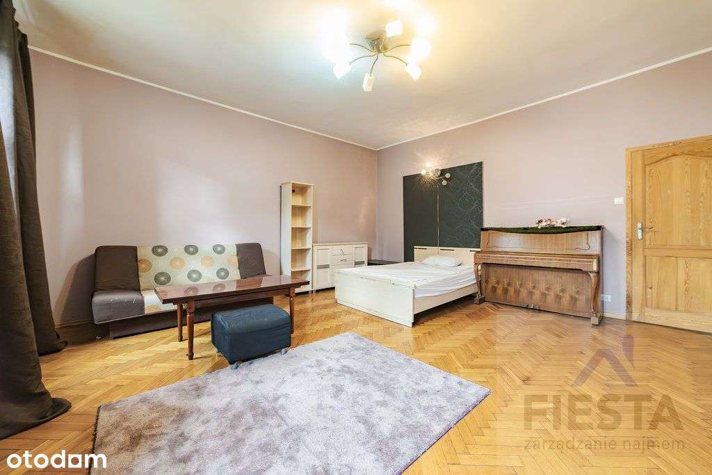 Duże mieszkanie w kamienicy do remontu-9