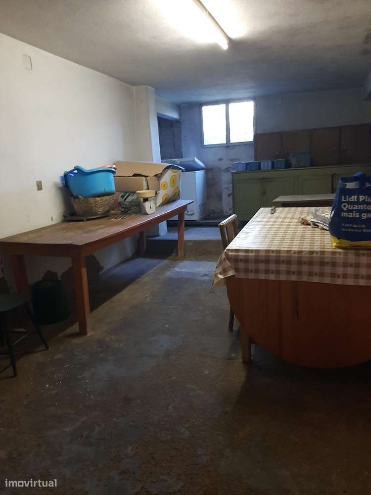 MORADIA E TERRENO CENTRO SÃO MARTINHO RECEZINHOS PENAFIEL-15