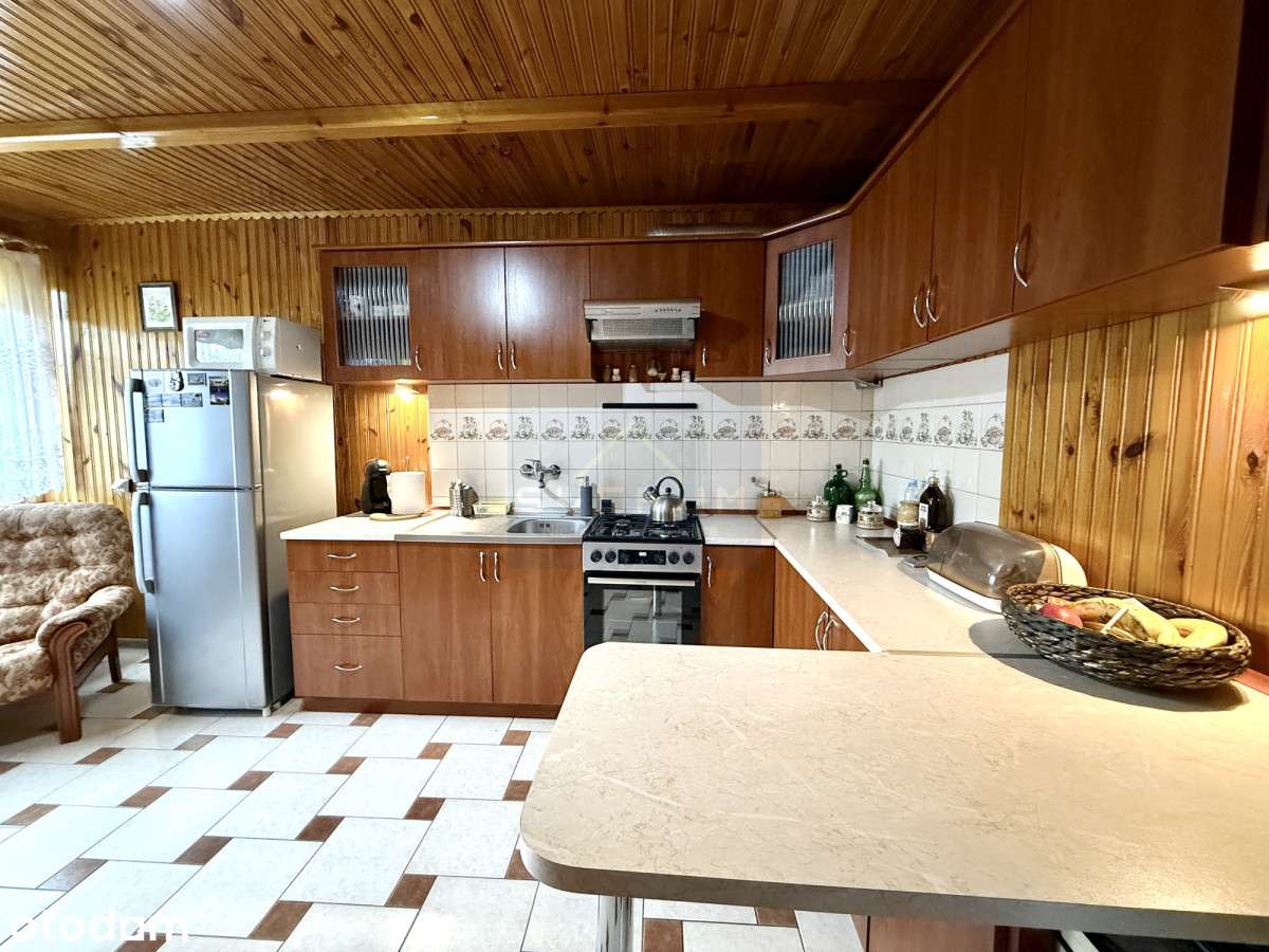 Dom w cichej okolicy, duża działka, blisko miasta-6