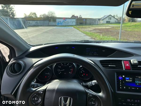 Honda Civic 1.8 i-VTEC Lifestyle - 14