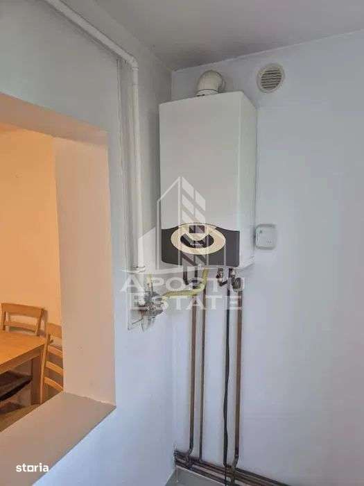 Apartament cu 2 camere, zona Girocului, Centrala Proprie - Imagine principală: 4/7