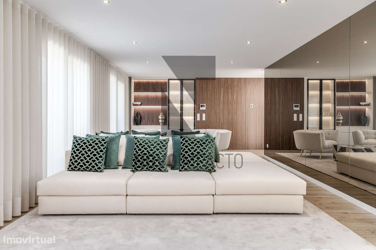 T4 Duplex de Luxo Mobilado, com 2 Terraços e Box para 2 Carros | Mo...-21