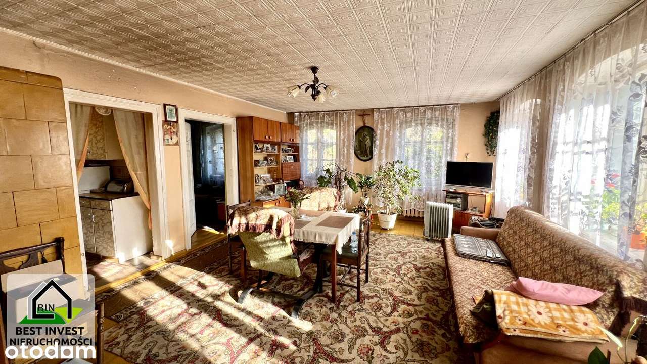 Poniemiecki dom z cegły z wielkimi możliwościami-9