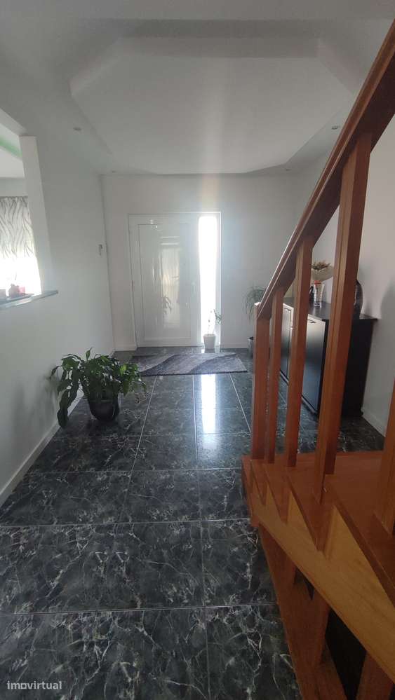 Moradia gaveto T3 em Amares-29