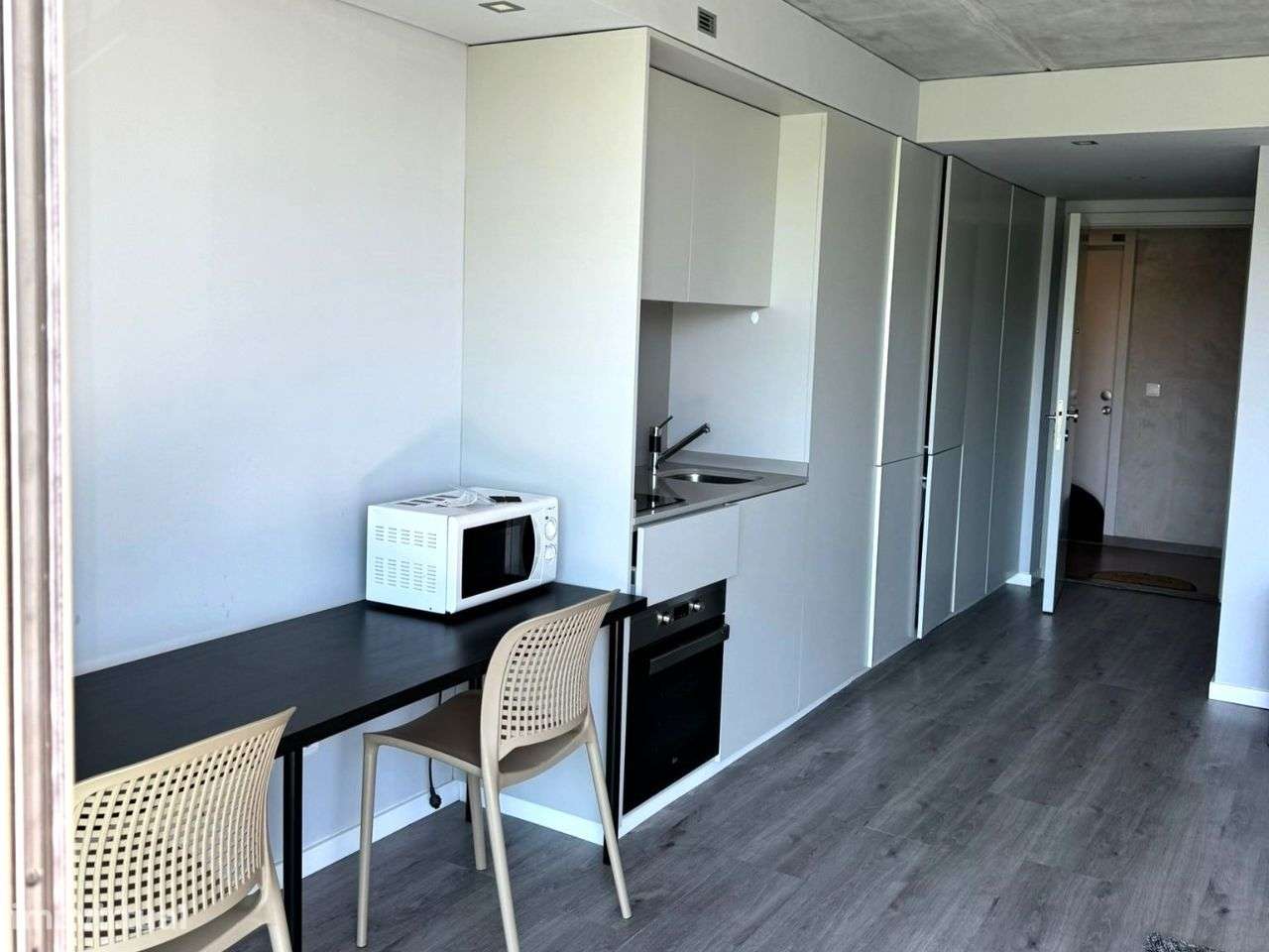 Apartamento T0 mobilado como novo no centro de Aveiro - Grande imagem: 5/13