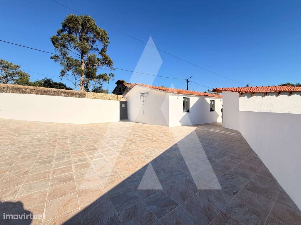 Moradia T2 em São João da Madeira-18