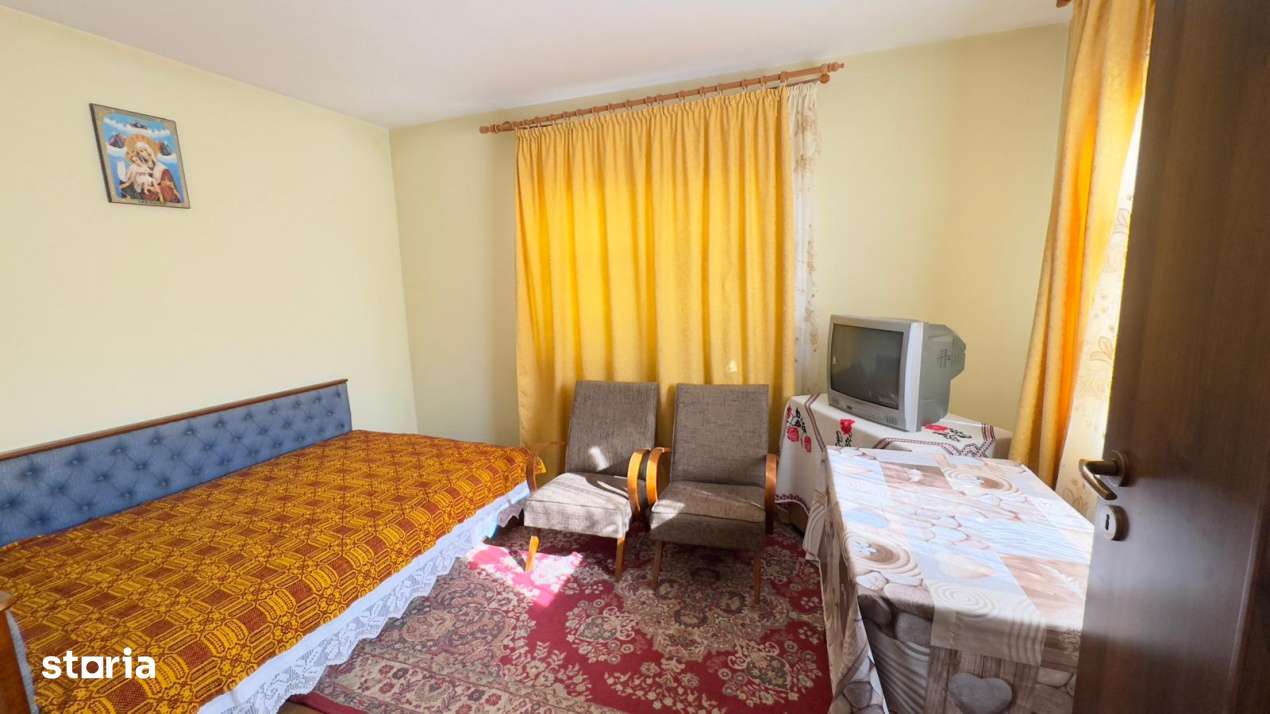 Spatiu, intimitate si verdeata langa Pitesti - Geamana | 2 case, teren-18