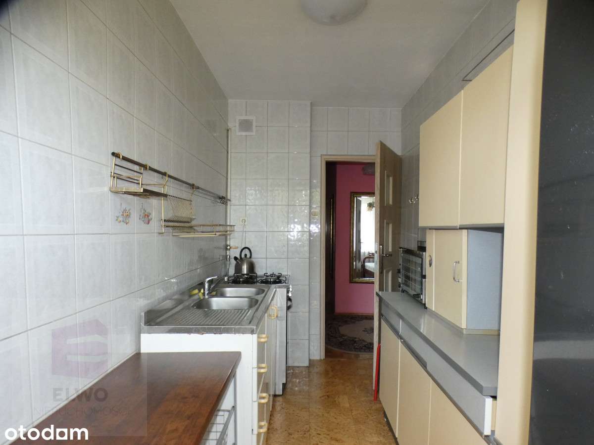 Ładne 3 pokoje z loggią jak w parku.-11