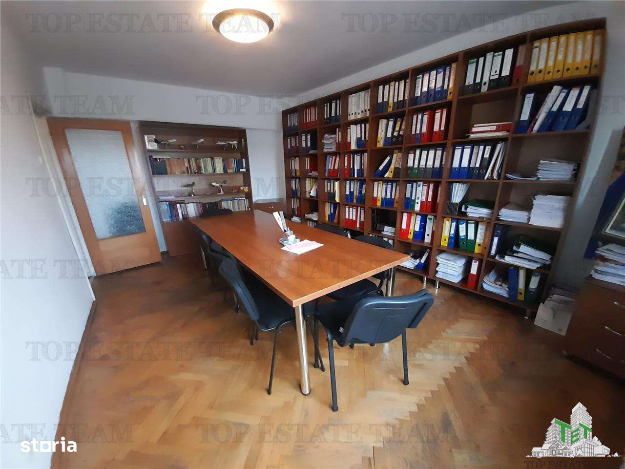 Piata Unirii  chiar la metrou in exclusivitate vanzare 2 camere cu loc-13