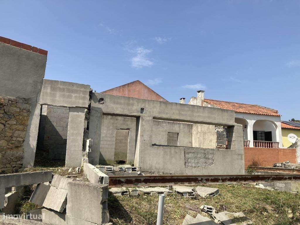 Ruína com Potencial em Alenquer – Terreno de 468 m2 - Grande imagem: 5/5