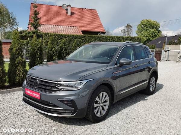 Volkswagen Tiguan - 28