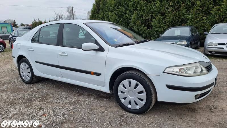 Renault Laguna 1.8 RXE Millenium - 3