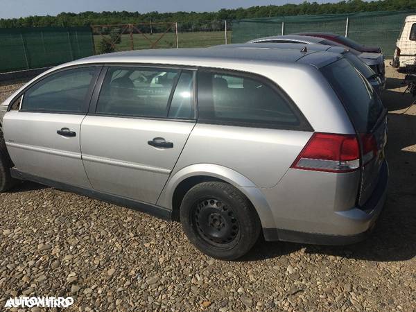 dezmembram Opel Vectra C 1.8 S an fabr 2008 - 1