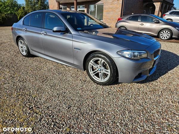 BMW Seria 5 520d xDrive - 7