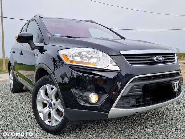 Ford Kuga 2.0 TDCi 2x4 Titanium - 37