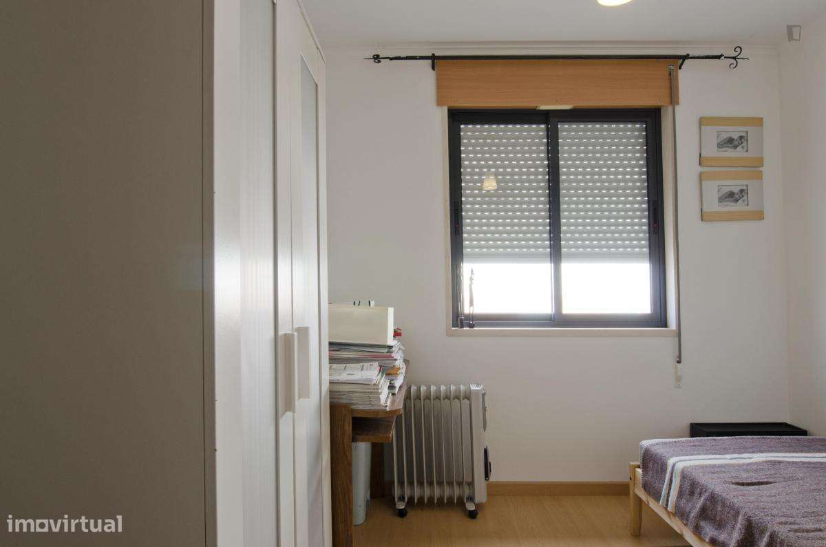 Quarto - localizado em Lisbon - Grande imagem: 5/8