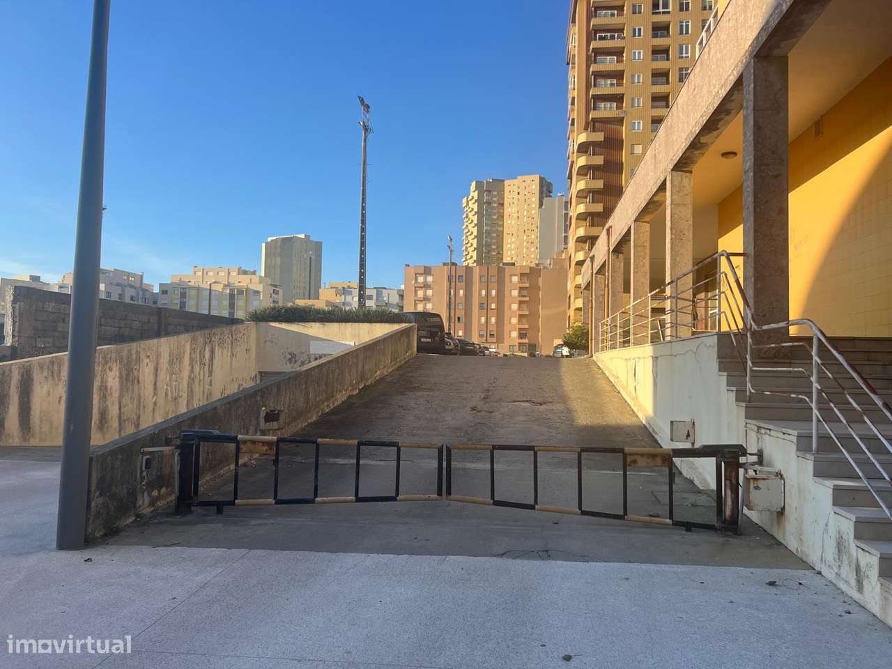 Apartameto t3 novo e moderno a 100 mts da praia - Grande imagem: 5/12