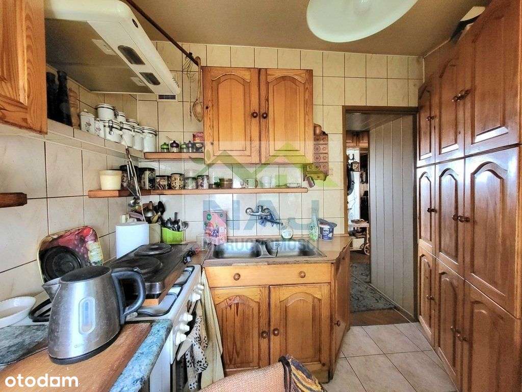 * * 3 pokoje z potencjałem * *-5