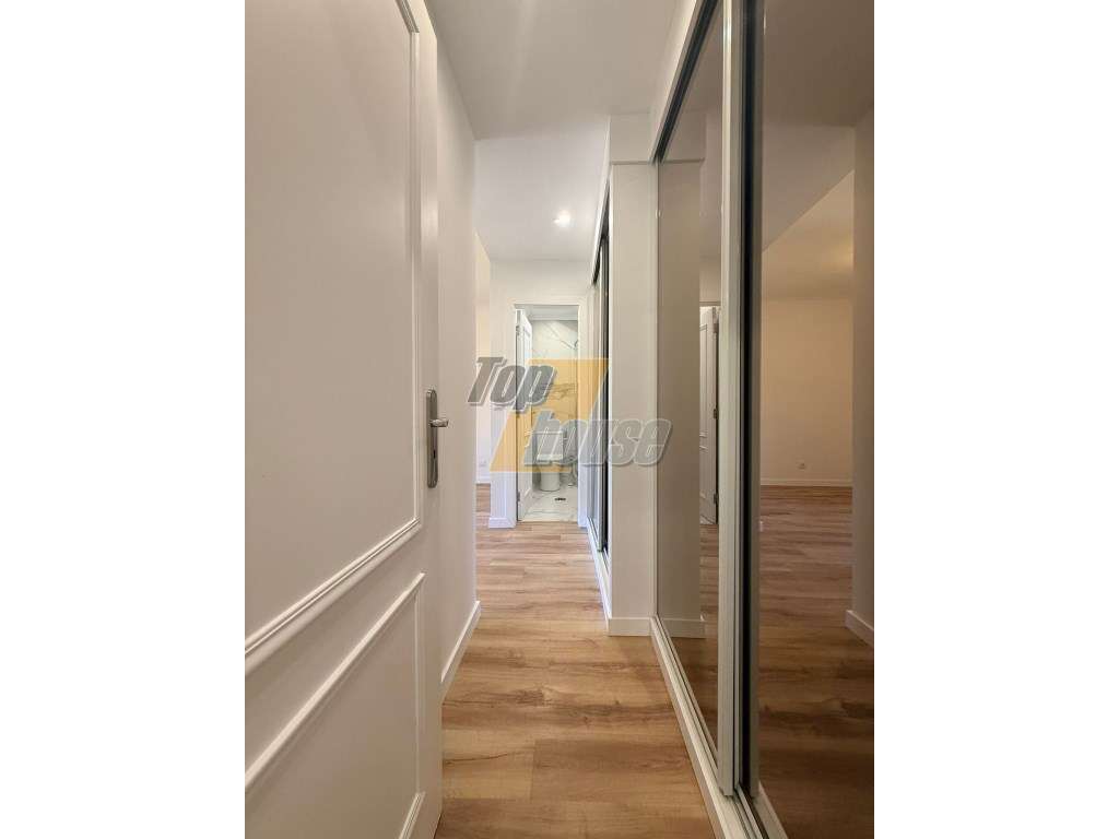 Apartamento T3 com arrecadação - Parque da Paz-11