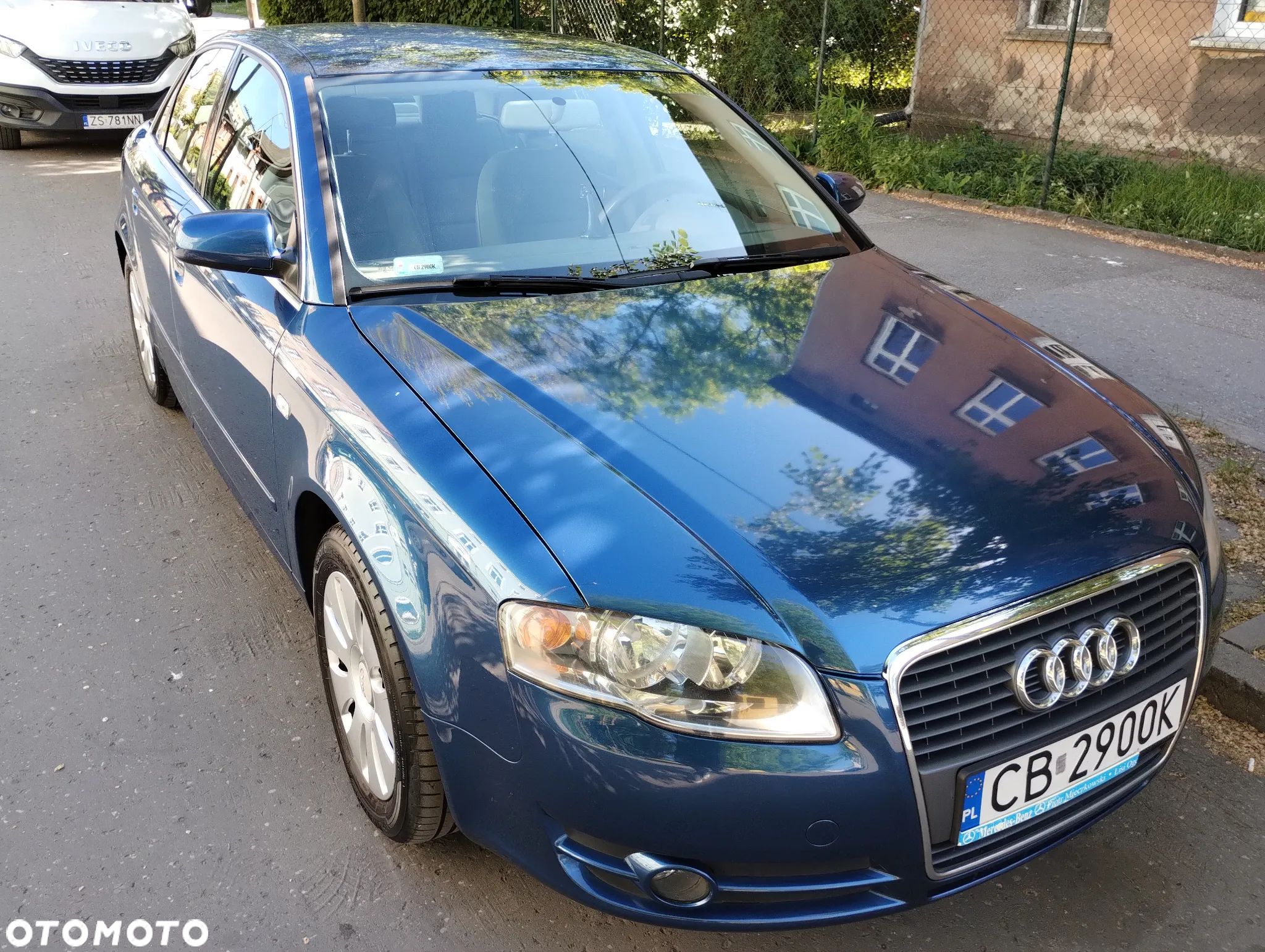 Audi A4 2.0 - 1