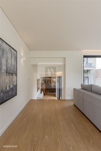 Moradia T3, com jardim e piscina-9