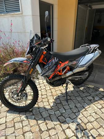 KTM 690 Enduro R - 4