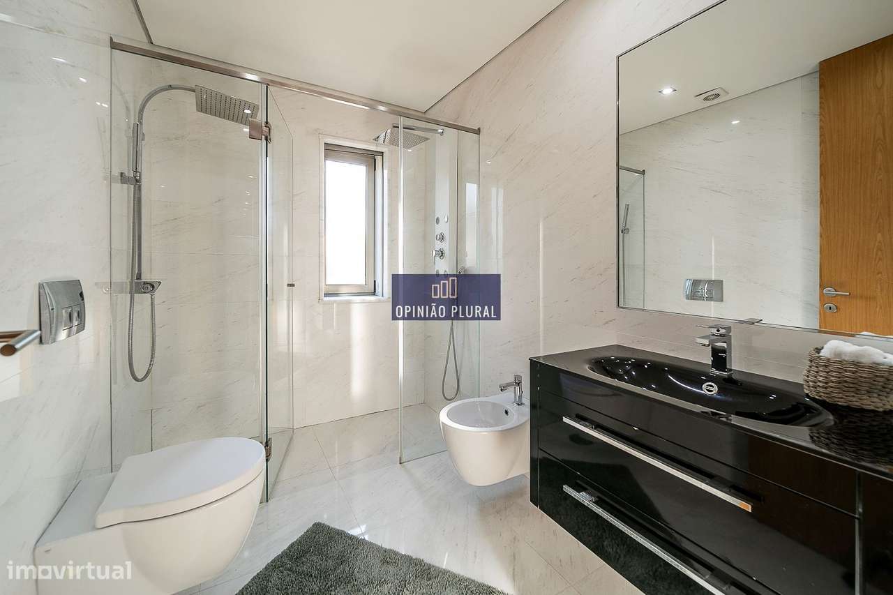 Moradia T4 de Luxo com Piscina  Arcozelo Vila Nova de Gaia-26