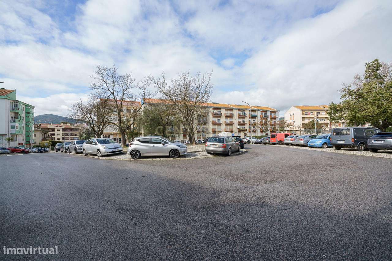 Excelente Oportunidade! T2 com Logradouro | 61m² | Rés-do-Chão | Total-2