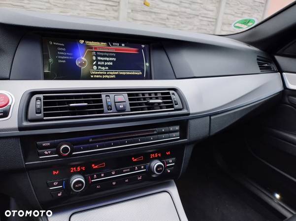 BMW Seria 5 525d Touring Sport-Aut - 16