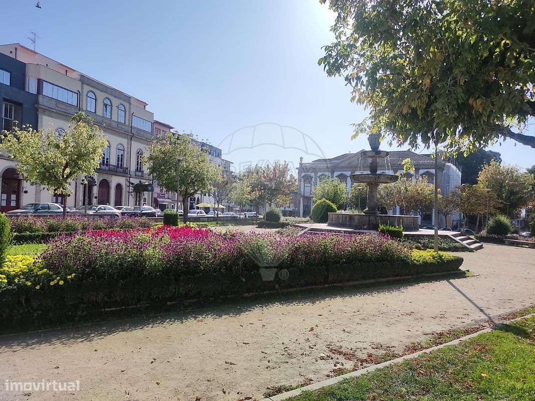 Apartamento T3 junto ao Arco da Porta Nova-15