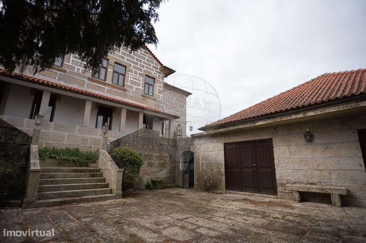 Moradia T7 para venda-27