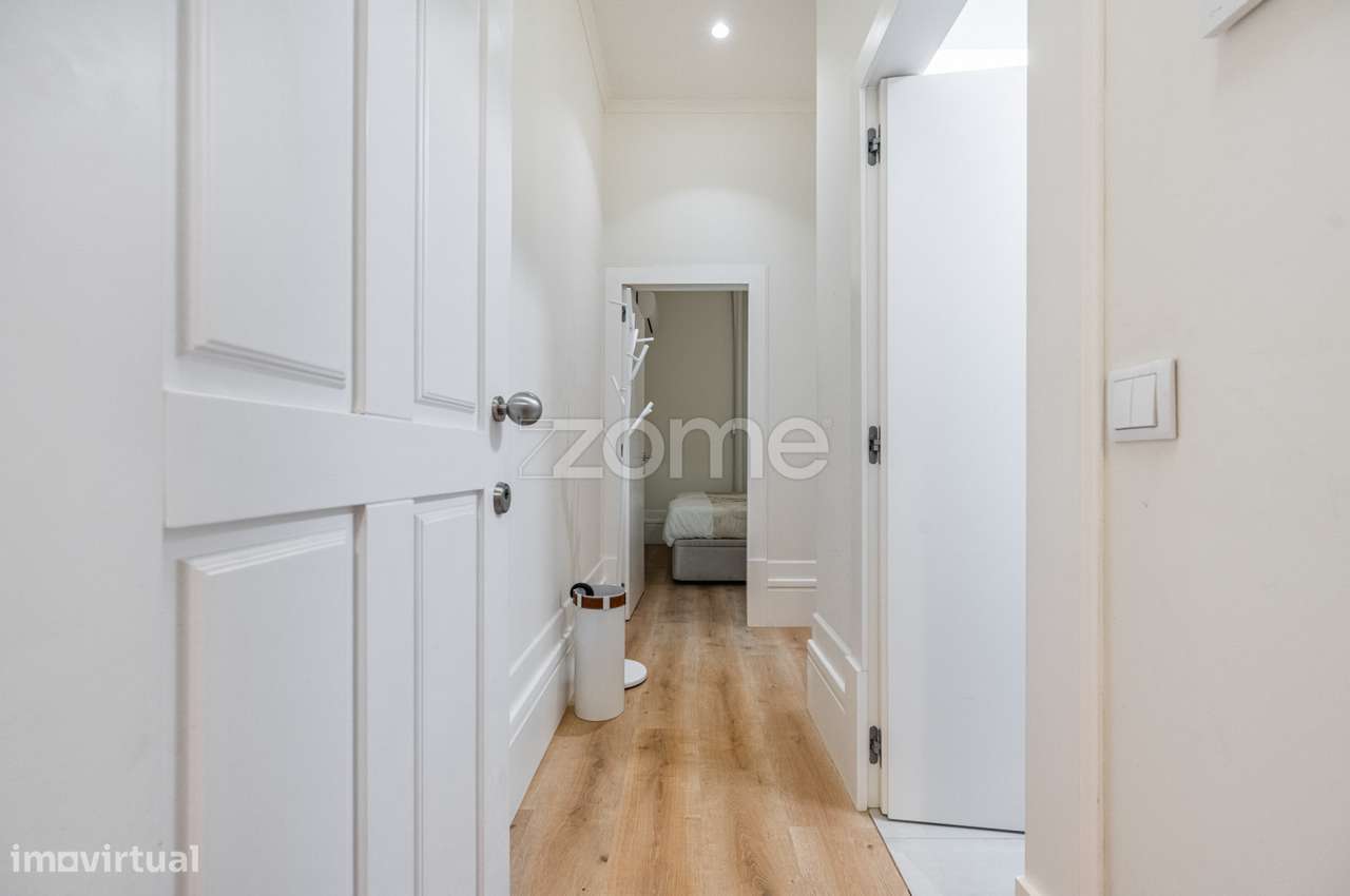 Apartamento T2 à Venda com terraço – Junto ao Coliseu do Porto - Grande imagem: 1/20