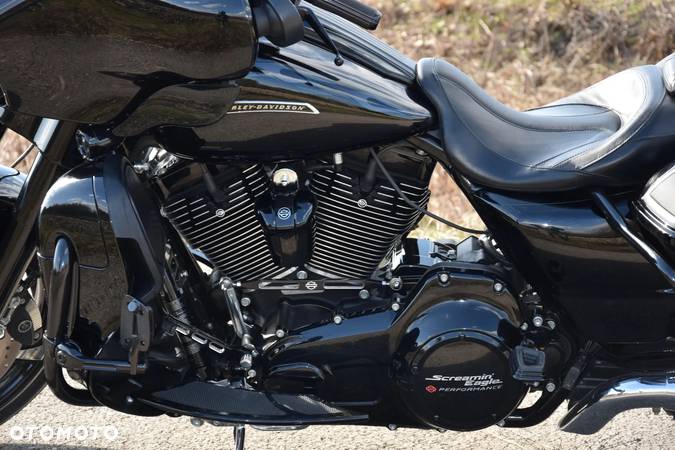 Harley-Davidson Touring Street Glide - 9