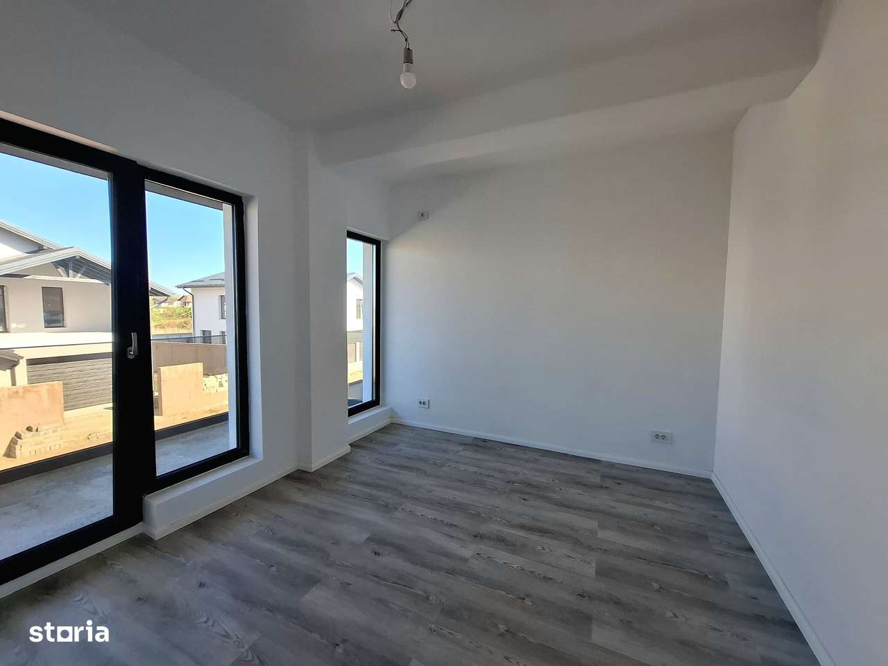 Vila cu 4 camere, tip duplex, zona Albert-12