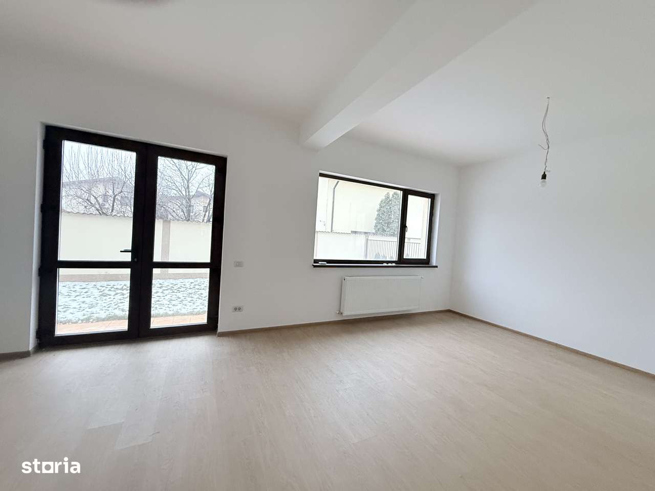 Casa individuala cu curte, 3 dormitoare - Maracineni-8