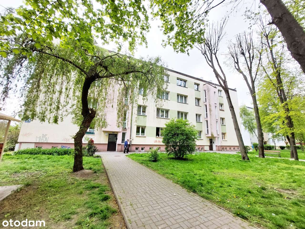 2 pokoje z dużym balkonem - Daszyńskiego-1