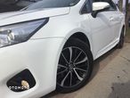 Toyota Avensis 2.0 D-4D Premium - 3