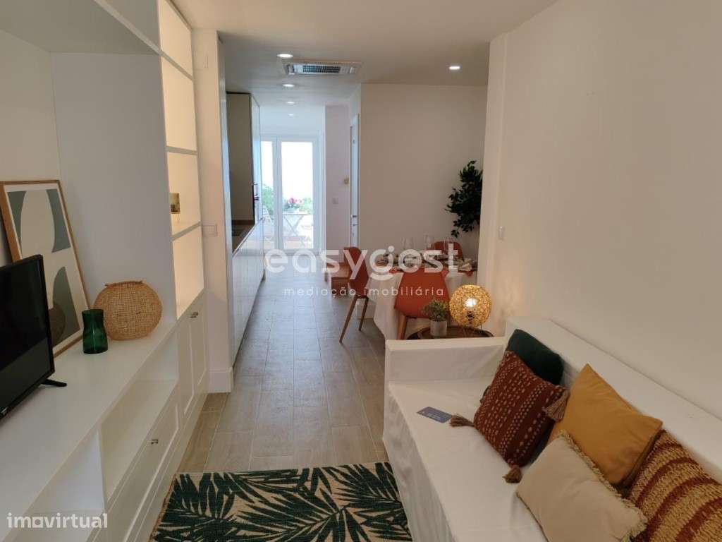 Apartamento T2 duplex totalmente remodelado na Tv. da Paz - Lapa - Grande imagem: 4/27