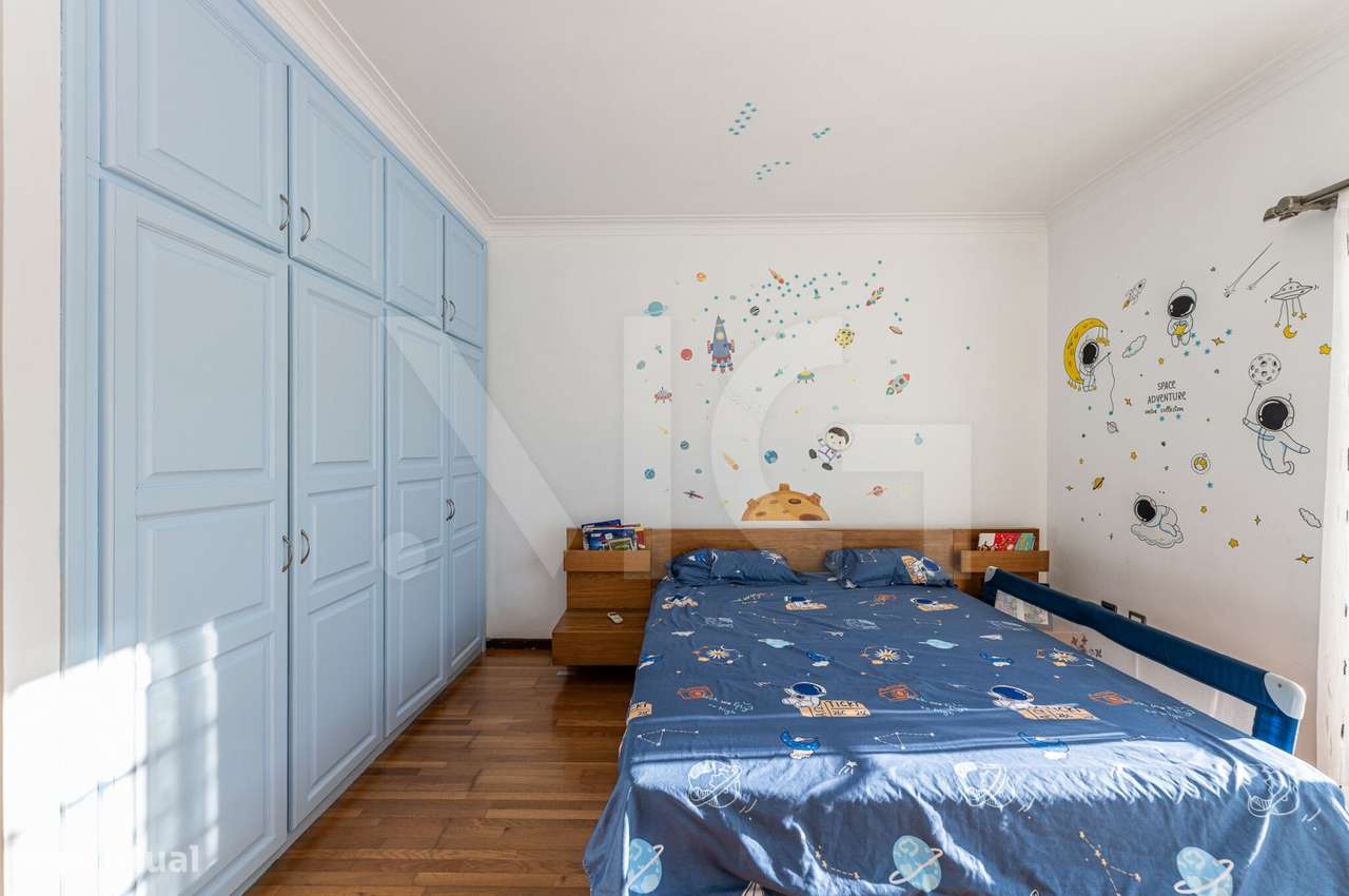 Moradia T4 com pátio, jardim e garagem em Covelas - Trofa-37