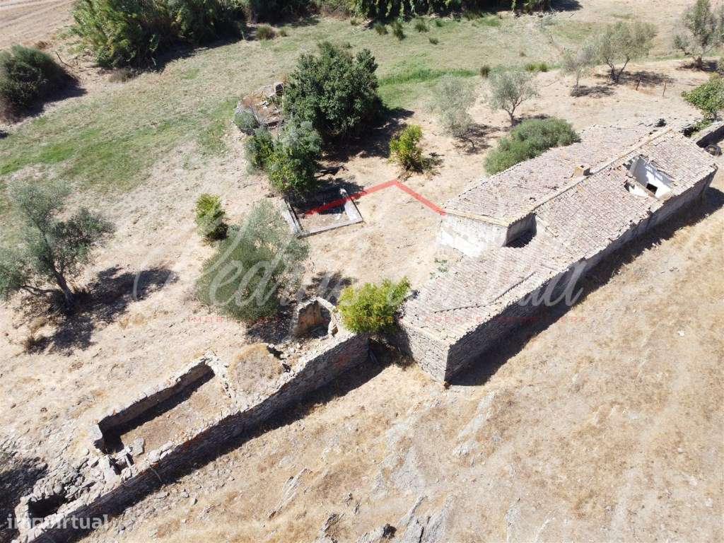 Propriédade de 119ha com varias ruinas - Castro Verde-18