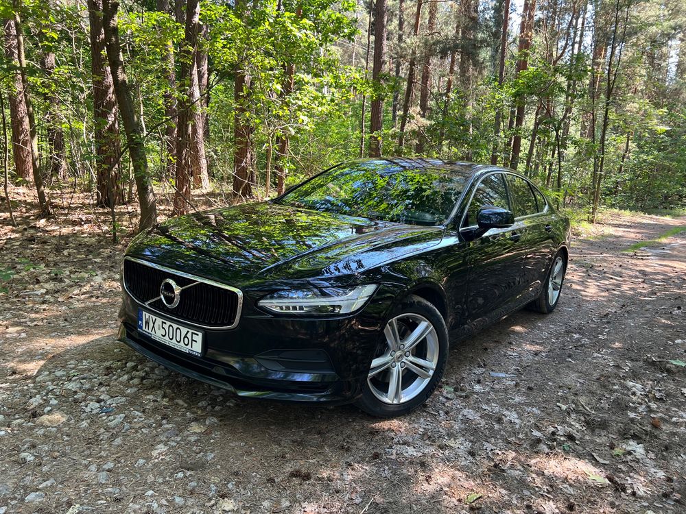 Volvo S90 D4 Momentum 2017