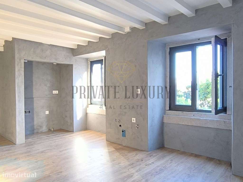 T3 Duplex Novo com Terraço junto à Praça da Alegria | Lisboa-11