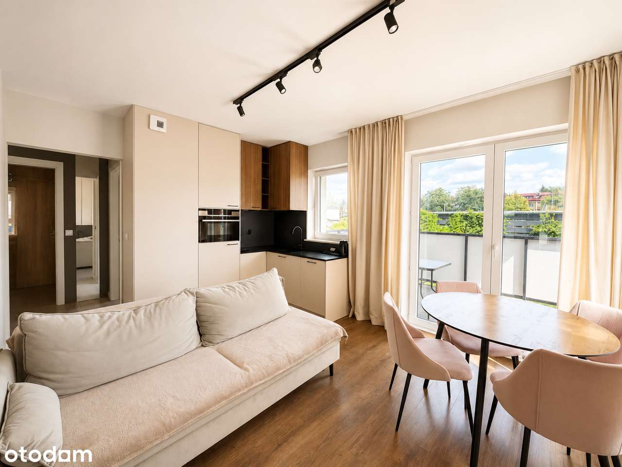 Mieszkanie 2 sypialnie, parter, duży balkon!-3