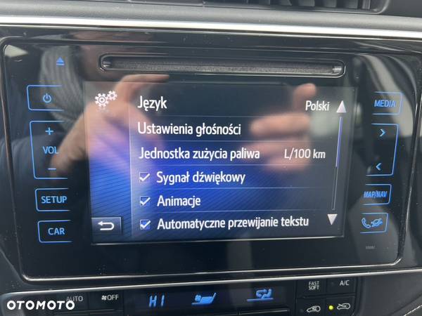 Toyota Auris 1.8 VVT-i Hybrid Automatik Touring Sports Design Edition - 28