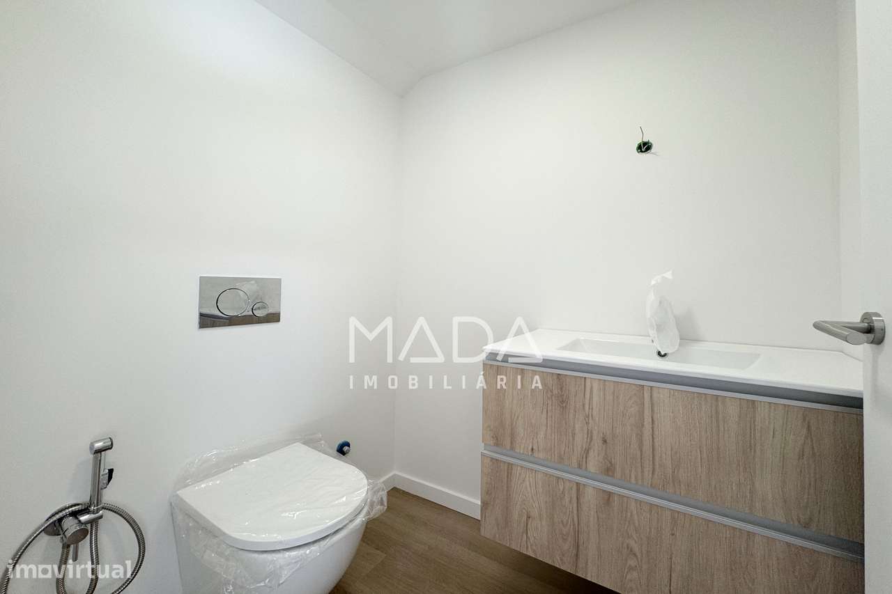 Moradia, 204 m², Lanhoso-11