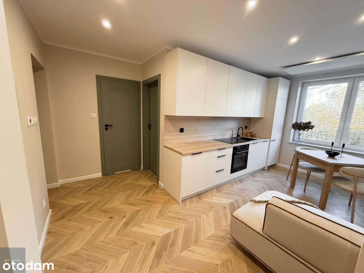 Nowoczesne Mieszkanie  w Kameralnym Bloku Gliwice Górnikow-1