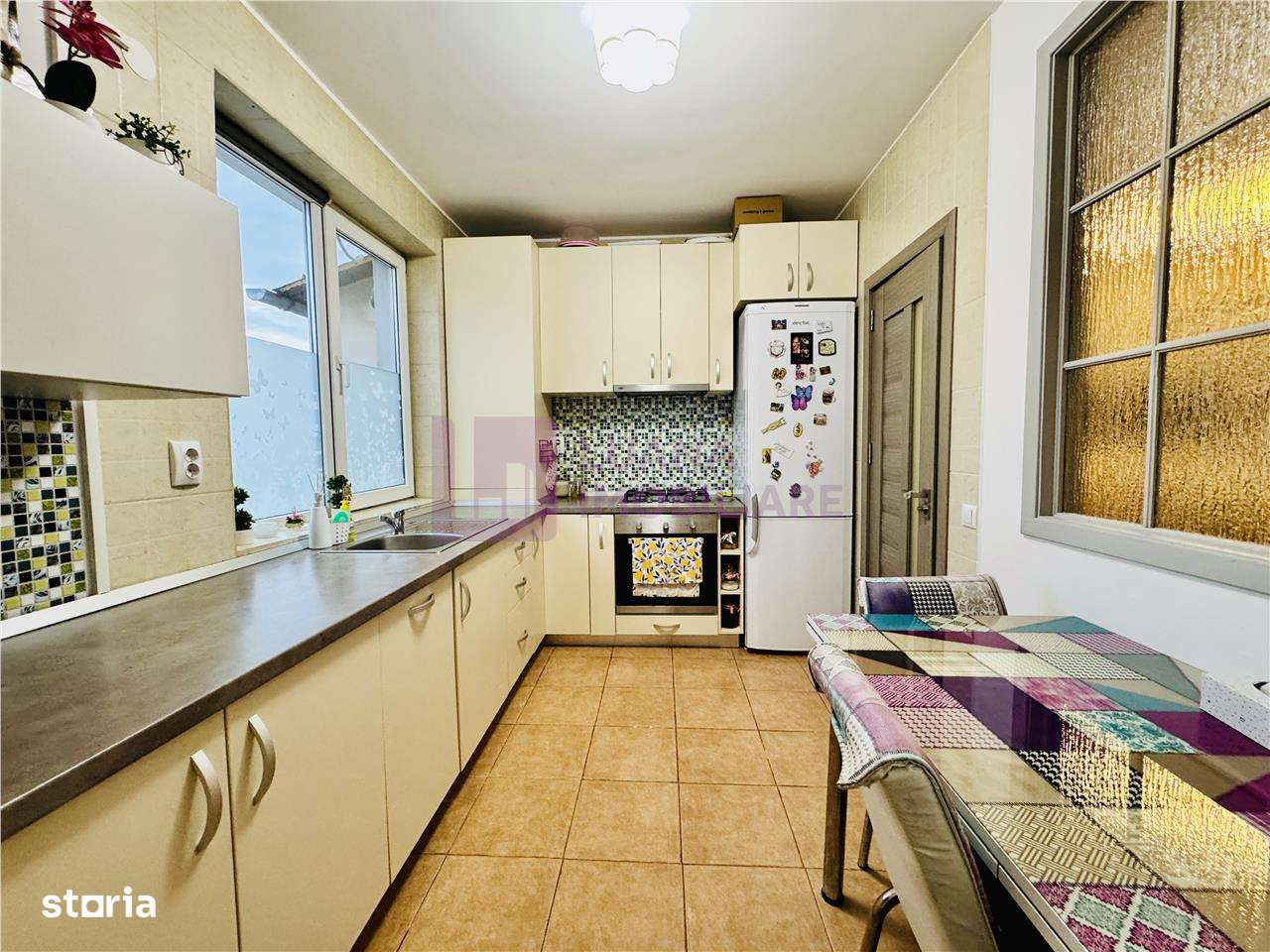 Apartament 3 camere de vanzare | etaj 3 | mobilat si utilat modern | T-11