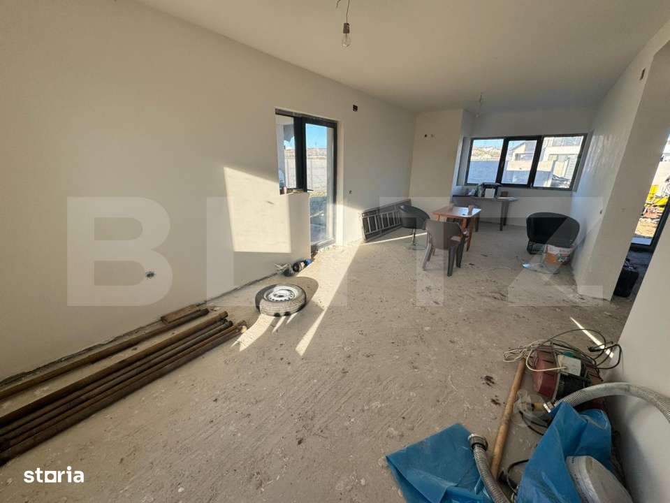 Casa P+M, exterior finisat, interior la gri, 500 mp teren, Simnicul de - Imagine principală: 5/6